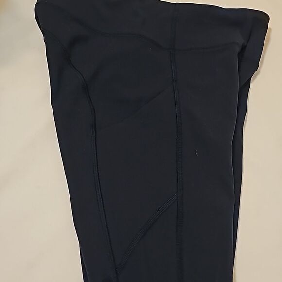Lulu Lemon blue leggings with side pockets size 4 - Picture 6 of 8